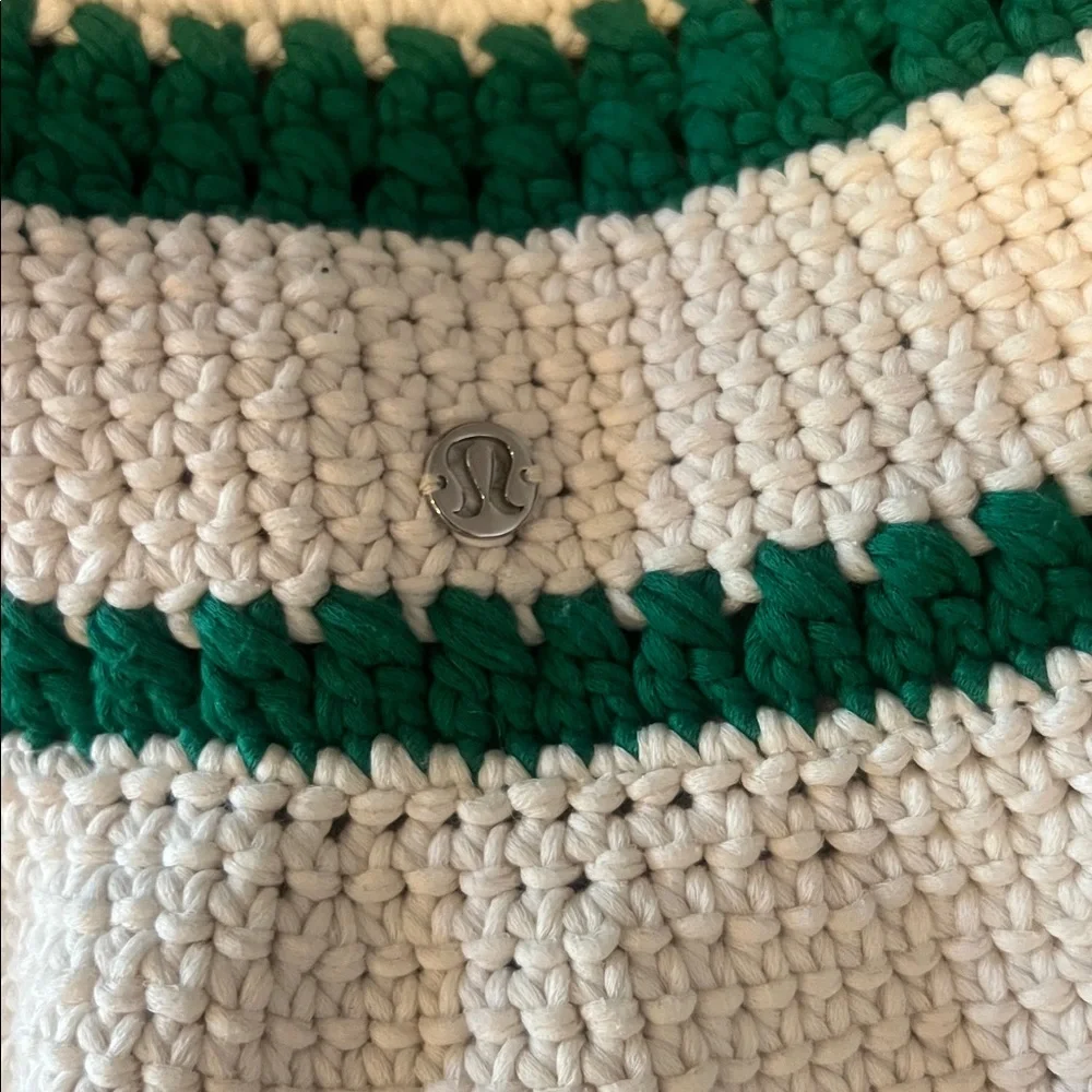 Lululemon cotton, crochet bucket hat - Picture 2 of 4
